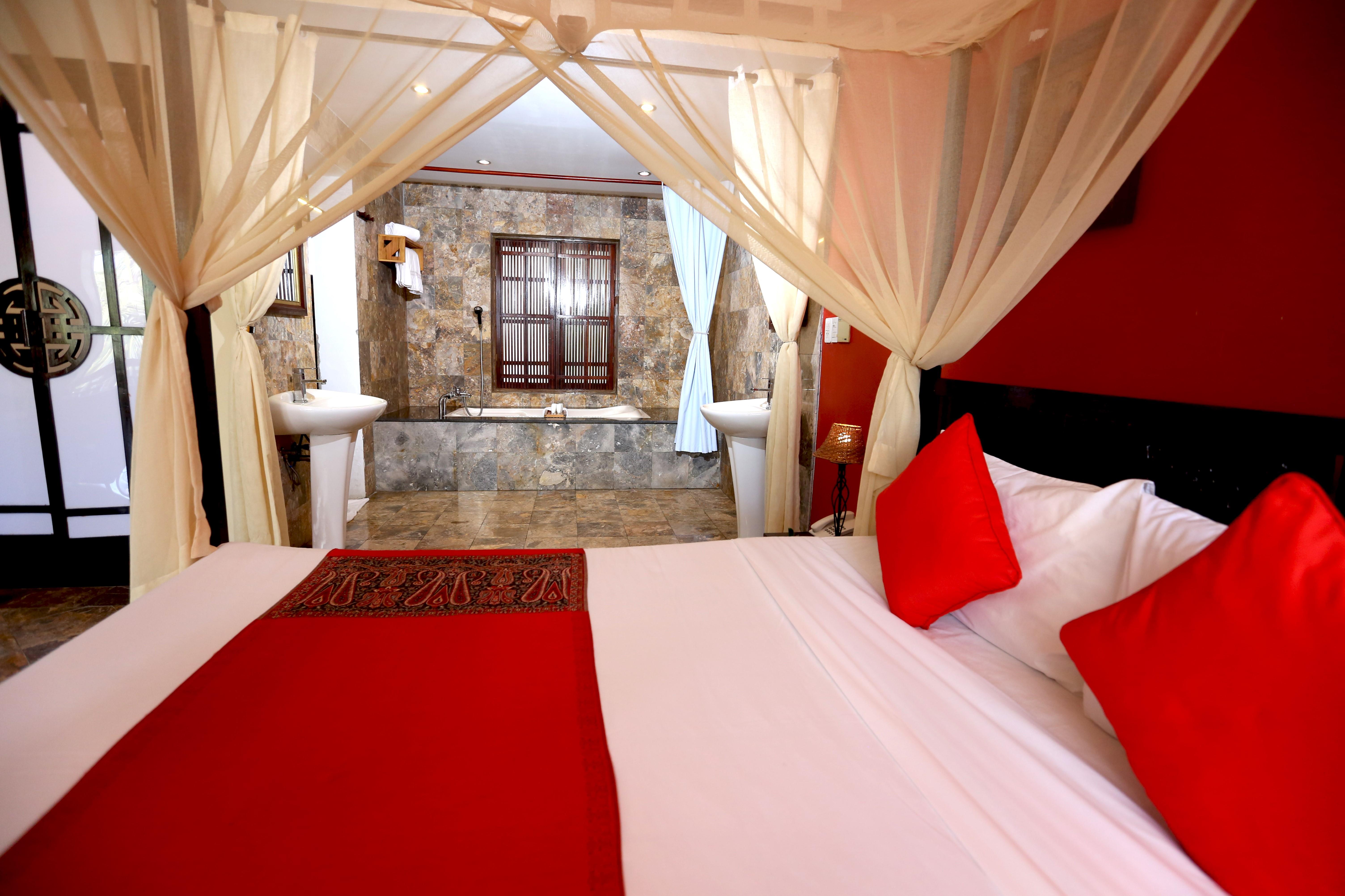 Le Belhamy Beach Resort & Spa, Hoi An An Bàn Dış mekan fotoğraf